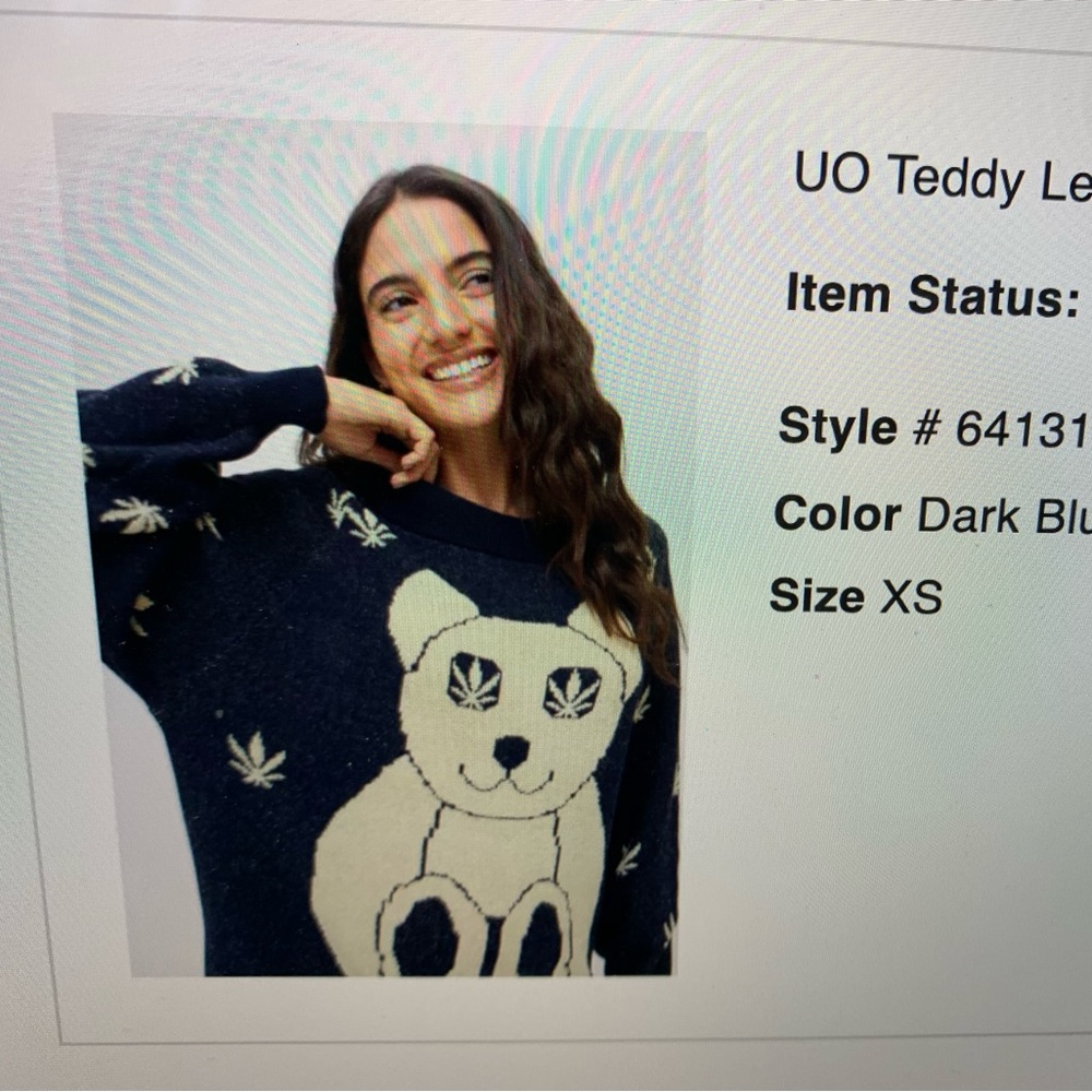 UO Teddy Leaf Sweater